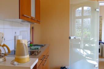 Ferienwohnung-Lenne-Kuechenzeile