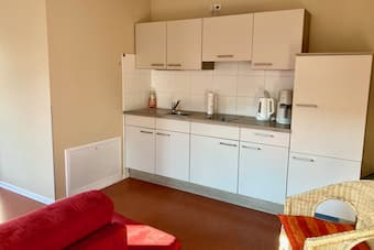 Ferienwohnung-Saltzmann-Kuechenzeile